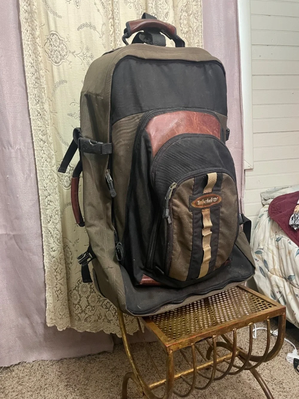 Timberland: Vintage leather trimmed canvas travel luggage/backpack